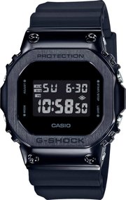 Casio GM-5600B-1E фото