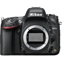 Nikon D600 AF-S 24-85mm VR Kit