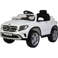 Tommy Mercedes-Benz GLA-Class