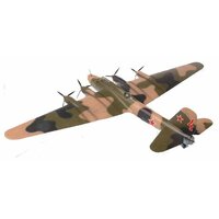 Zvezda Советский дальний бомбардировщик ПЕ-8 (7264) 1:72